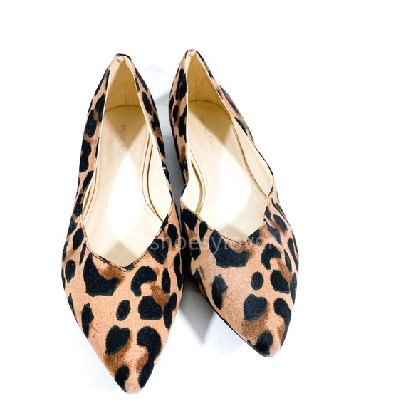 Marc Fisher Pointed Flats - Picture 2 of 6
